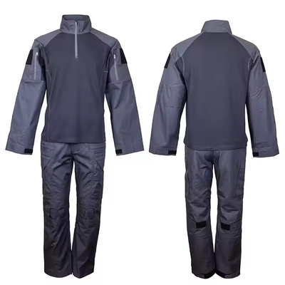 Bộ đồ chiến thuật nhiều túi zip trong màu xanh đậm với logo tùy chỉnh